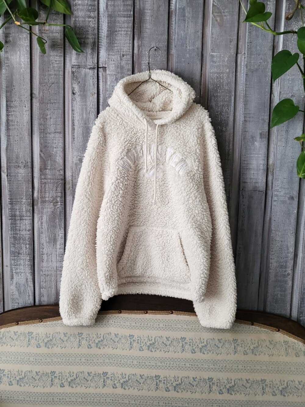 Hollister Sherpa Hoodie Cream White Fleece Sweatshirt Medium
